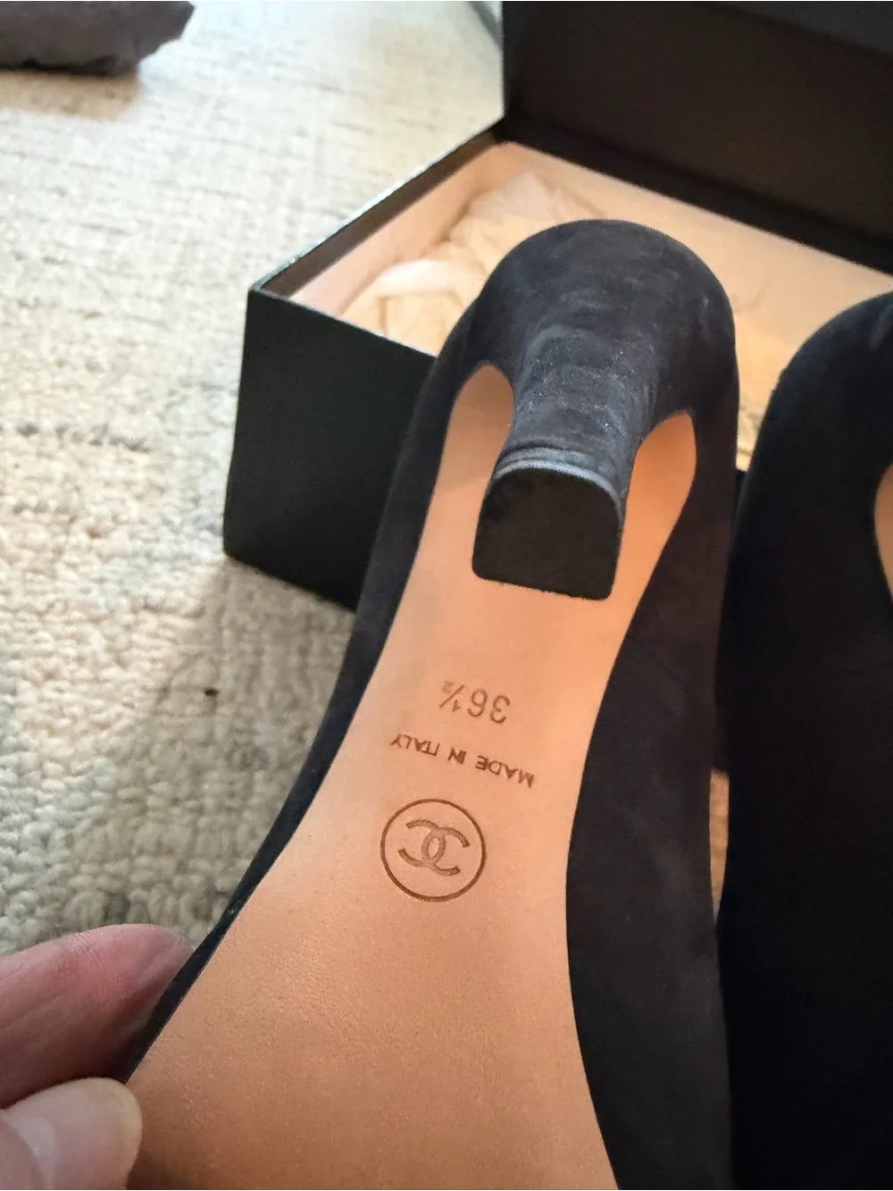CHANEL Black Suede Classic Pump with Signature CC worn 1x Box included! EUC! - Picture 9 of 13
